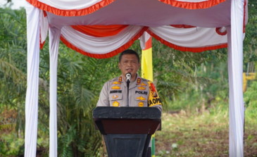 Kapolda Riau letakkan Batu Pertama pembangunan 2 Ponpes di Kabupaten Siak