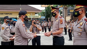 Kapolresta Pimpin Upacara Korps Raport Kenaikan Pangkat 160 Perwira, Bintara dan ASN yang Naik Pangkat dan Pemberian Reward.