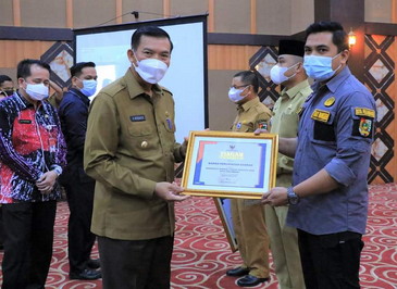 Bapenda Kota Pekanbaru Raih Penghargaan Perangkat Daerah Sangat Inovatif 2020