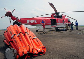 Antisipasi Karhutla Tiga Unit Helikopter Water Boombing Disiagakan