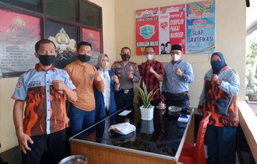 Pengurus badan buruh dan pekerja Pemuda Pancasila silahturahmi dengan kapolsek Senapelan