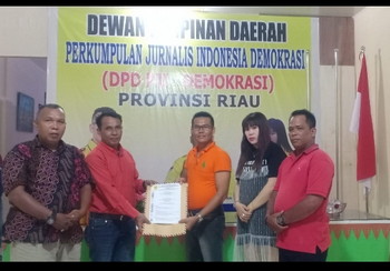 Ketua DPD PJID Riau Serahkan SK Pengurus DPC Bengkalis