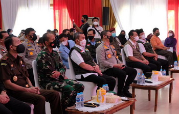 Vaksinasi Merdeka Serentak Polda Riau