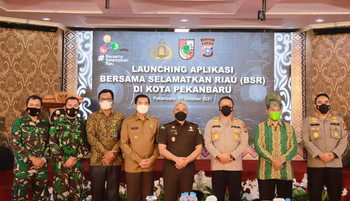 Giliran Di Pekanbaru, Kapolda Riau Lounching Aplikasi “Bersama Selamatkan Riau” Tangani Covid-19 Di Mapolresta.