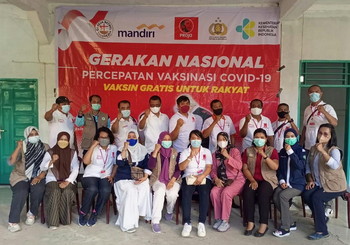 Bergerak bersama rakyat,   Projo Vaksin Gratis  5.000 Warga Rohil.