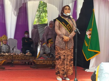 Tutin Agustinar Resmi Ketua Srikandi Mitra Sunda Riau