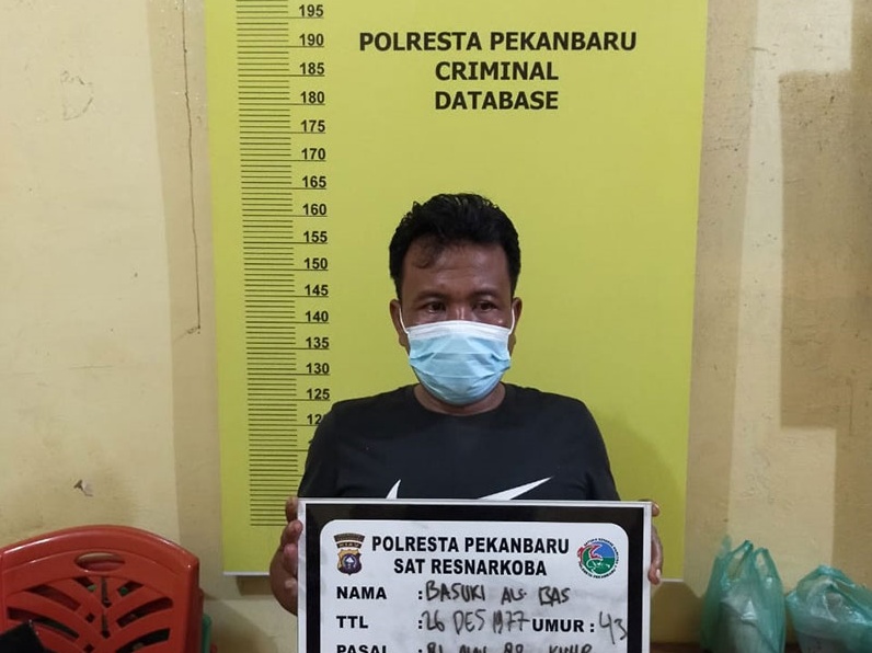 Sopir Bejat di Pekanbaru ini cabuli keponakan Majikan
