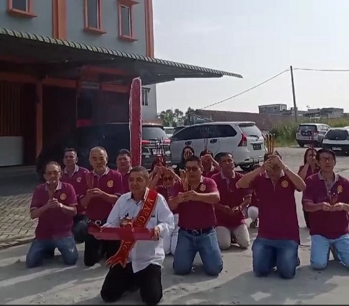 Perkumpulan Marga Yang Pekanbaru Peringati HUT Lao Co Yang Chen